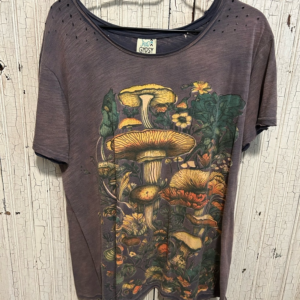 Jaded Gypsy Mushroom tee